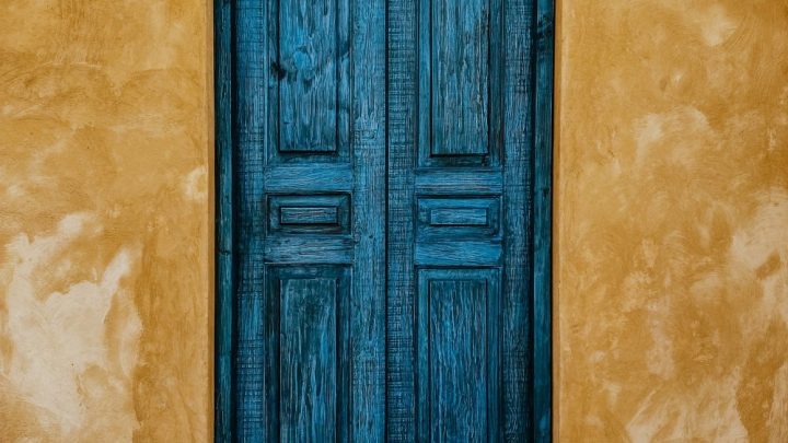 What to consider when buying a new front door?